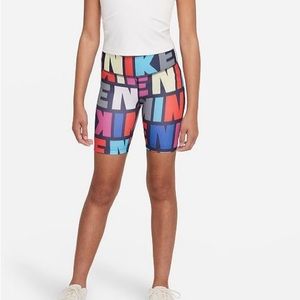 💕 NWT Girls Nike Dri Fit 7” Bike Shorts High Rise Size XL